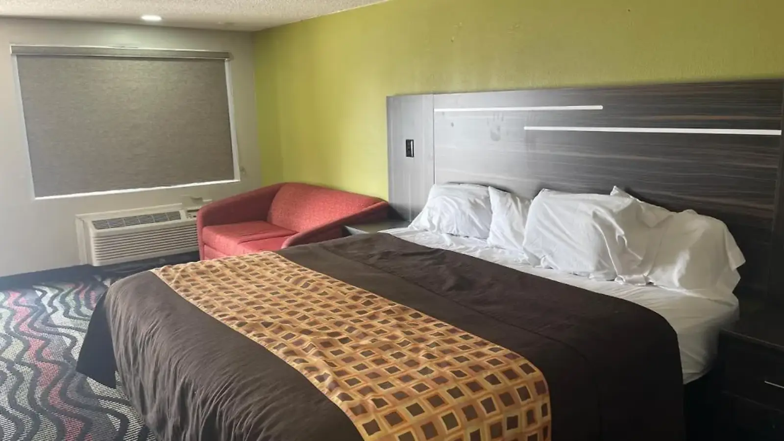 Attractive Room With King Bed